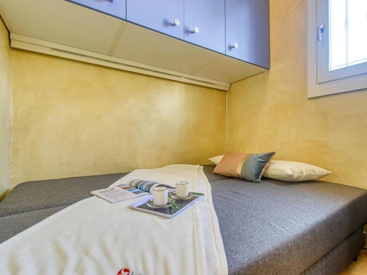 Apartment Les Bougainvilliers By Interhome Saint-Raphael   Saint-Raphael (Var)